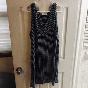 Knit dress w/pockets